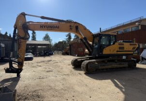 Hyundai HX330 L / vain 3875h!